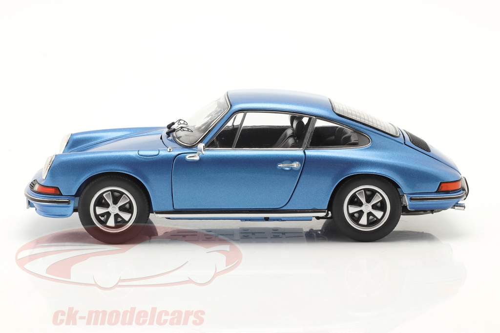 Porsche 911 S Coupe year 1973 blue metallic 1:18 Schuco