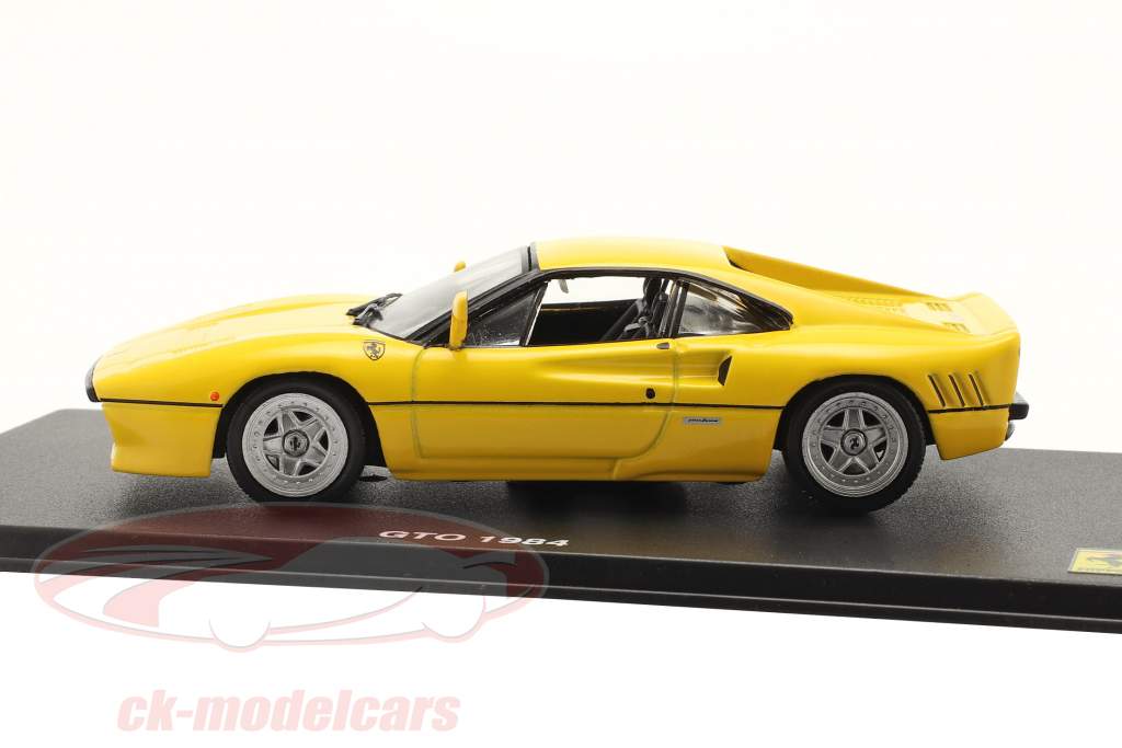 Ferrari GTO Año de construcción 1984 con Escaparate amarillo 1:43 Altaya