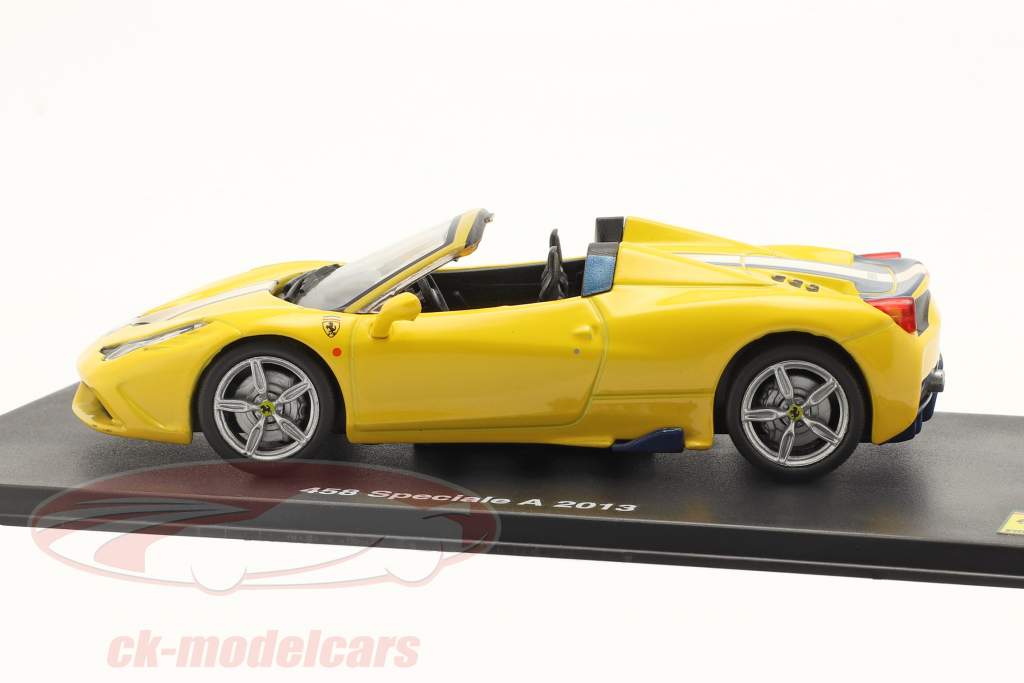 Ferrari 458 Speciale A Baujahr 2013 mit Vitrine gelb 1:43 Altaya