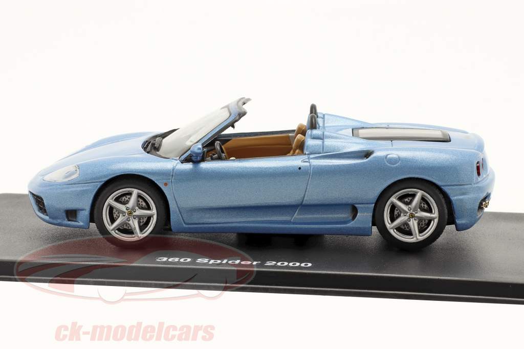 Ferrari 360 Spider Ano de construção 2000 Com Mostruário Azul claro metálico 1:43 Altaya