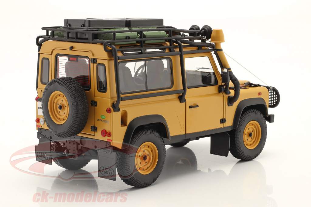 Land Rover Defender 90 okker-gul 1:18 Kyosho