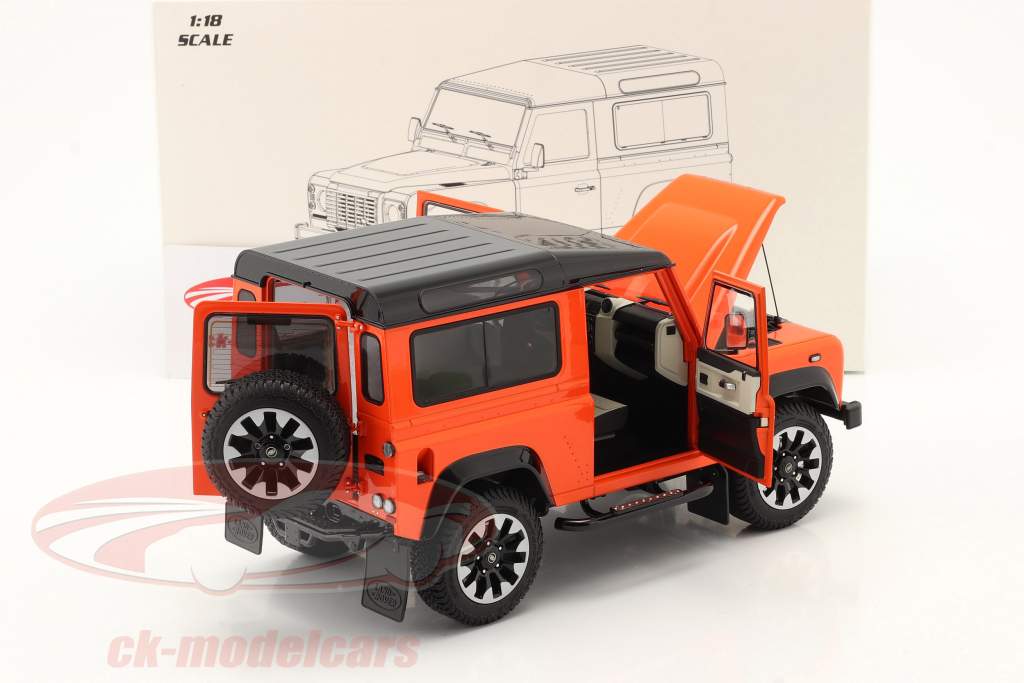 Land Rover Defender 90 Works V8 Année de construction 2018 Orange 1:18 LCD Models