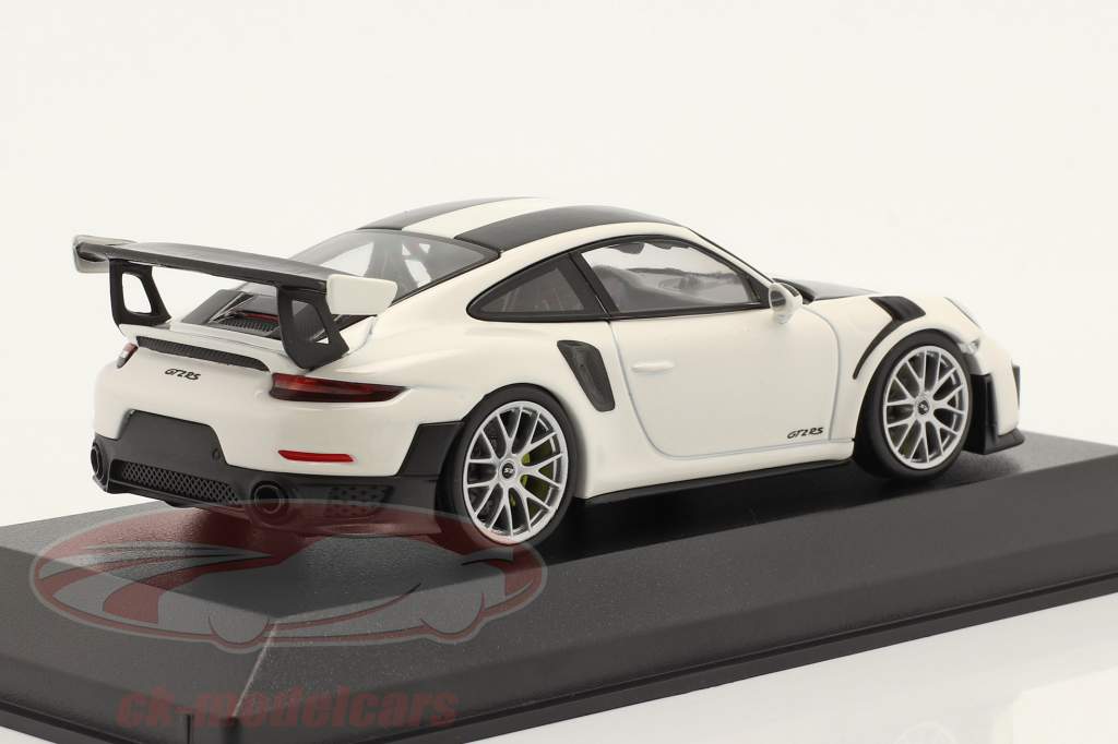 Porsche 911 (991 II) GT2 RS Weissach Package 2018 White / silver rims 1:43 Minichamps