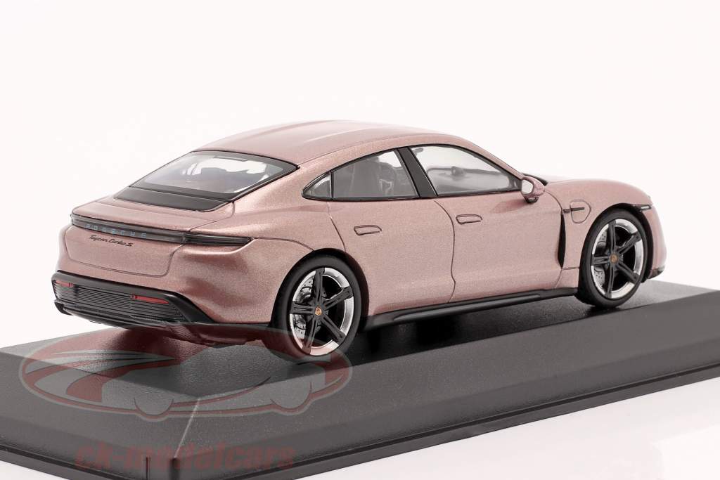 Porsche Taycan Turbo S Byggeår 2020 frozenberry metallisk 1:43 Minichamps