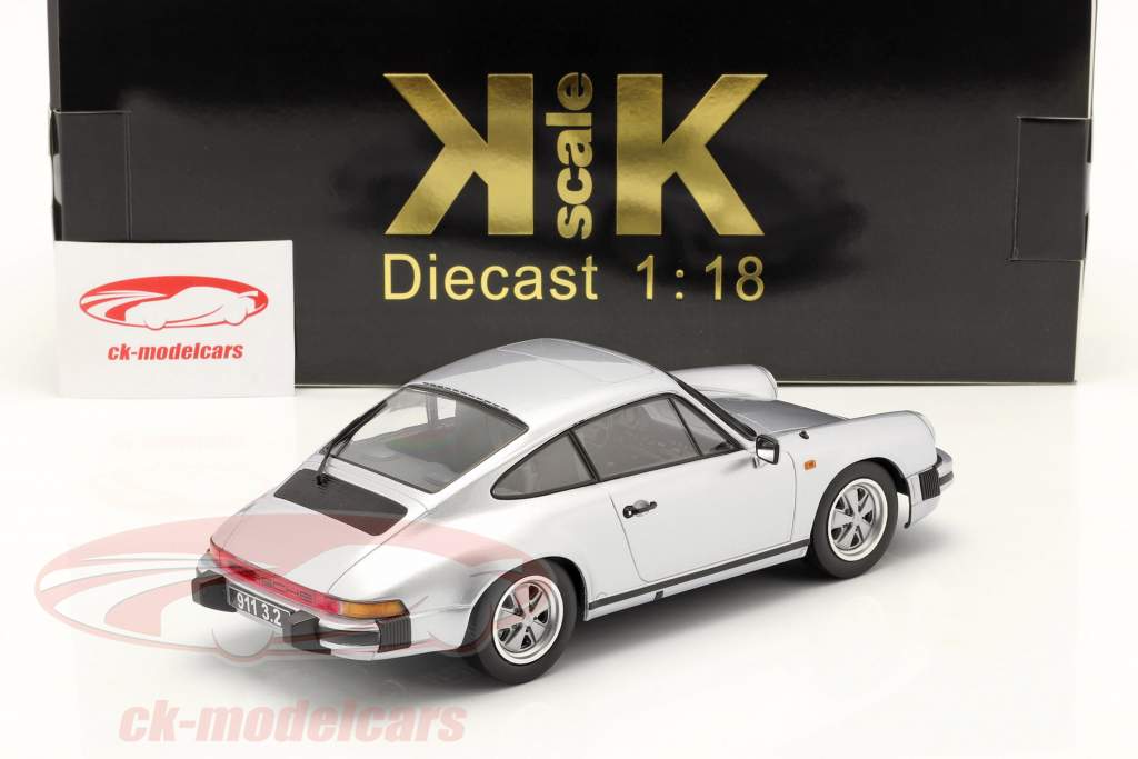Porsche 911 Carrera Coupe 3.2 1988 250.000 серебристо-серый 1:18 KK-Scale