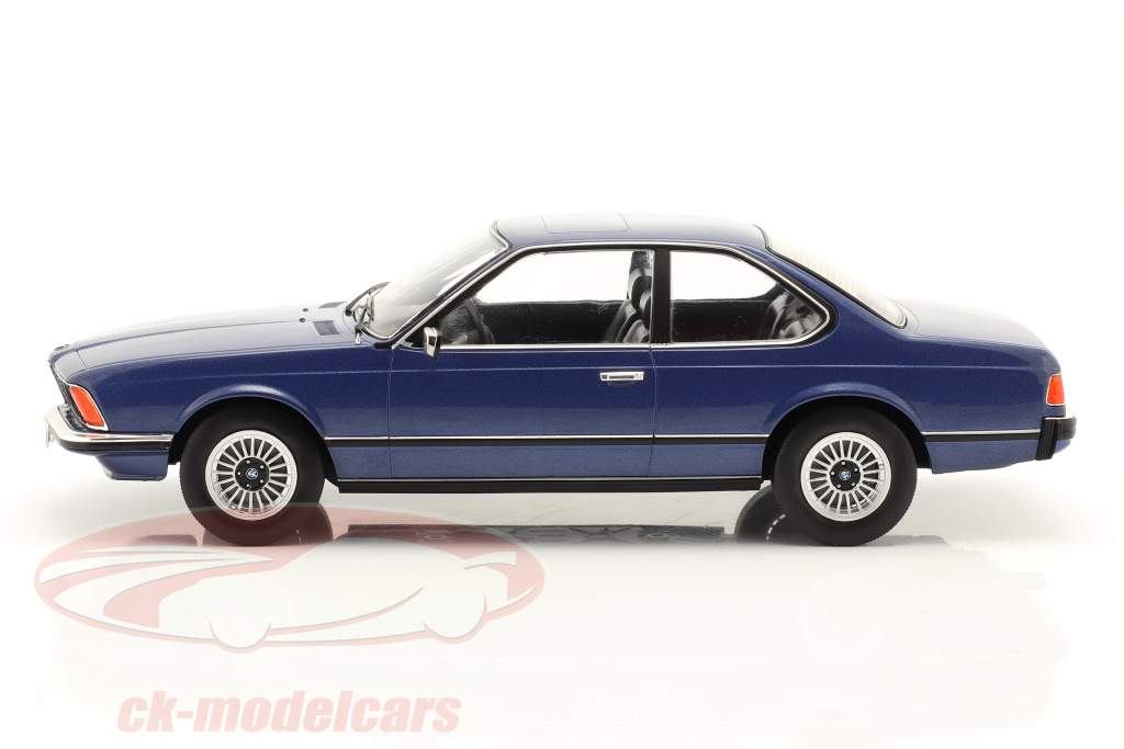 BMW Série 6 (E24) Année de construction 1976 bleu foncé métallique 1:18 Model Car Group