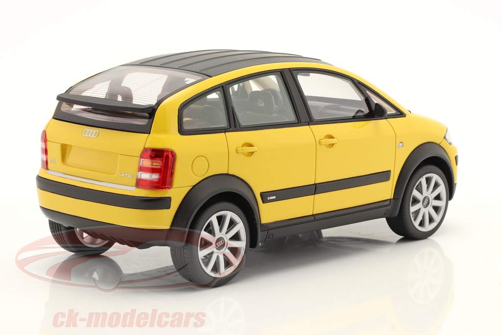 Audi A2 (8Z) colour.storm 建設年 2003 Imola 黄色 1:18 DNA Collectibles