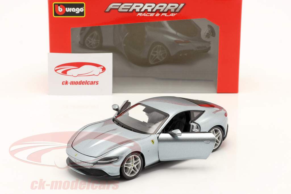 Ferrari Roma Byggeår 2020 sølv metallisk 1:24 Bburago