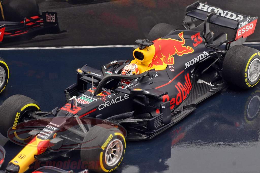 Verstappen #33 & Perez #11 2-Car Set Red Bull Racing RB16B formule 1 2021 1:43 Minichamps