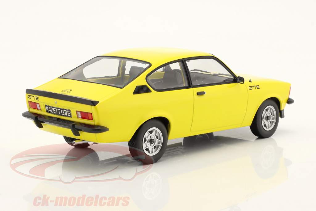 Opel Kadett C GT/E Año de construcción 1977 amarillo 1:18 Norev