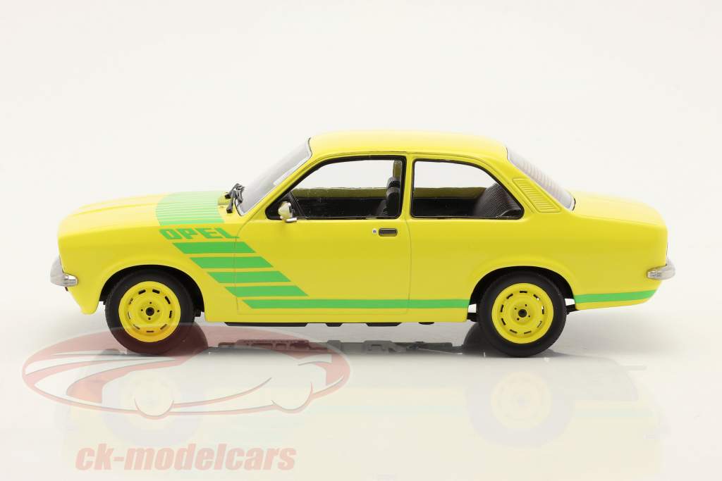 Opel Kadett C Swinger Byggeår 1973 gul / grøn 1:18 KK-Scale