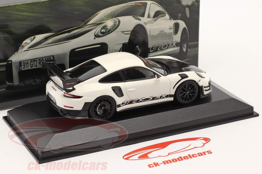 Porsche 911 (991 II) GT2 RS MR Manthey Racing blanc / noir 1:43 Minichamps