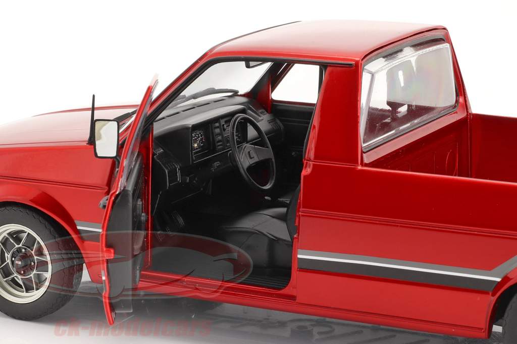 Volkswagen VW Caddy MK1 Année de construction 1982 rouge métallique 1:18 Solido