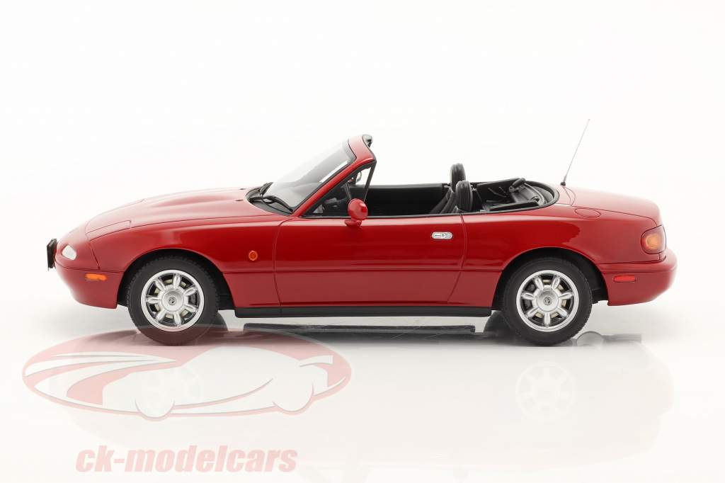 LE 700 Red Kyosho 1:18 scale Eunos Roadster 1990 JDM Mazda MX-5 NA KSR18031R 
