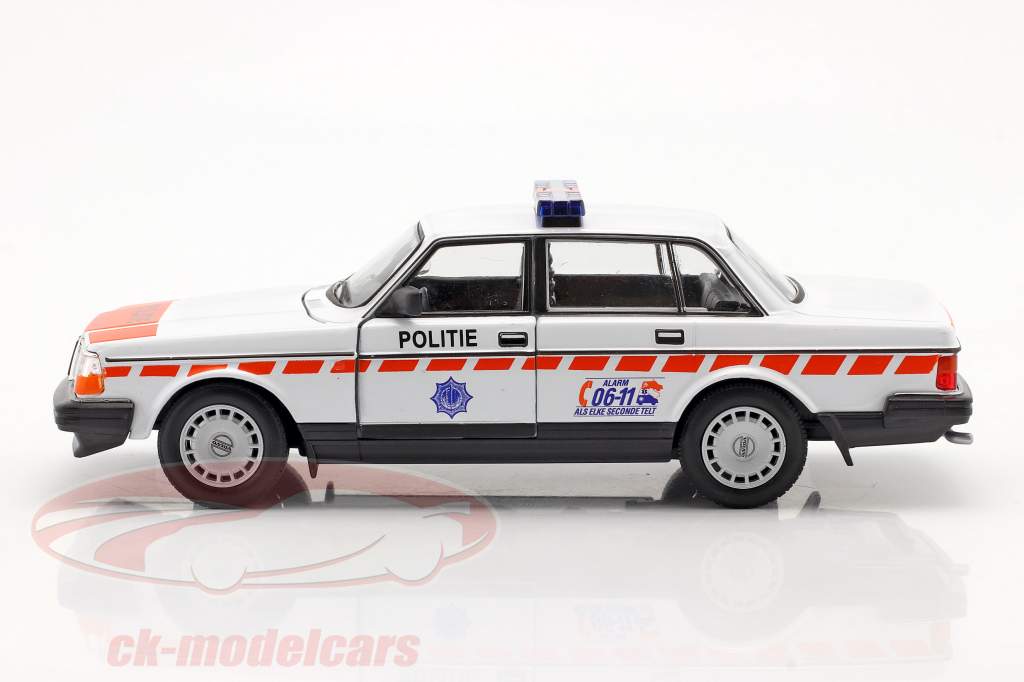 Volvo 240 GL Polizei Niederlande Baujahr 1986 weiß / rot 1:24 Welly 