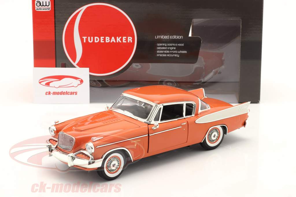 Studebaker Golden Hawk Año de construcción 1957 cobre / blanco 1:18 AutoWorld