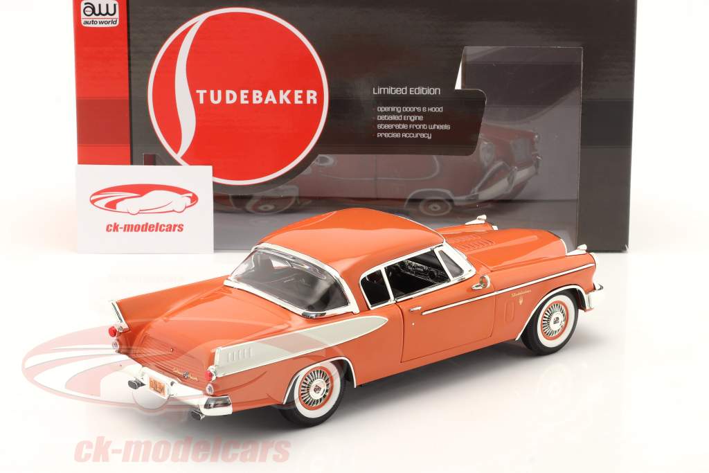 Studebaker Golden Hawk Año de construcción 1957 cobre / blanco 1:18 AutoWorld
