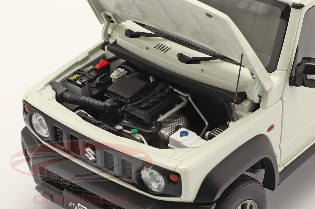 Suzuki Jimny Sierra (JB74) RHD Anno di costruzione 2018 bianco 1:18 AUTOart