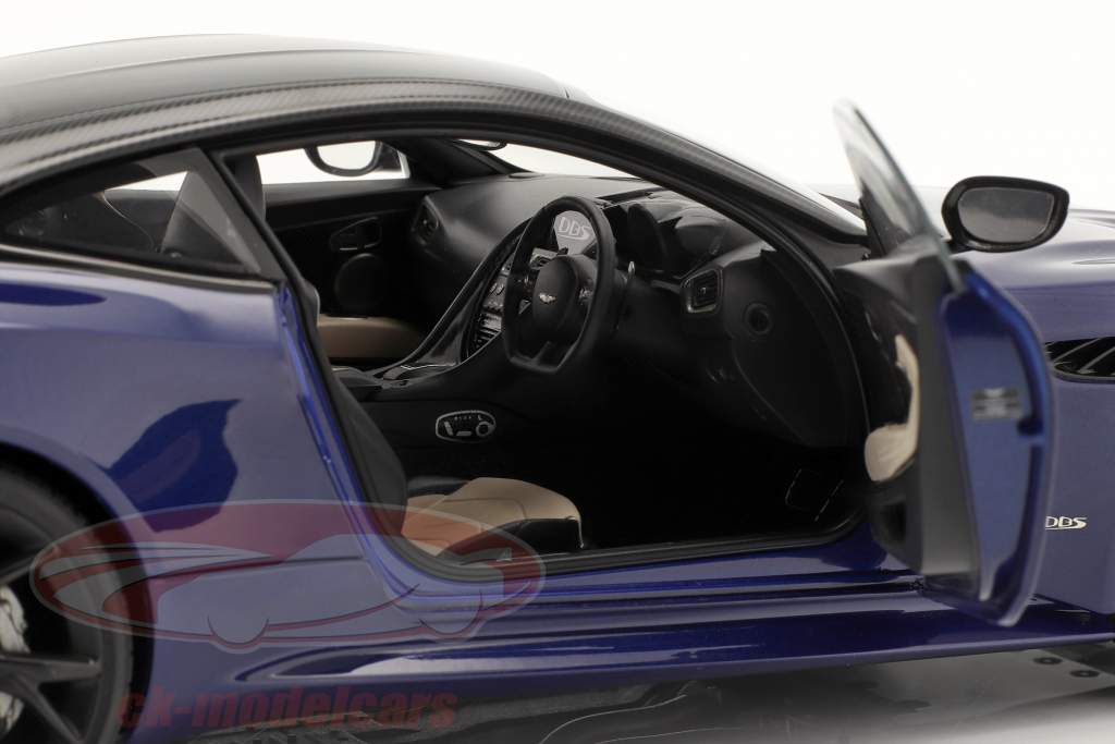 Aston Martin DBS Superleggera Año de construcción 2019 azul 1:18 AUTOart