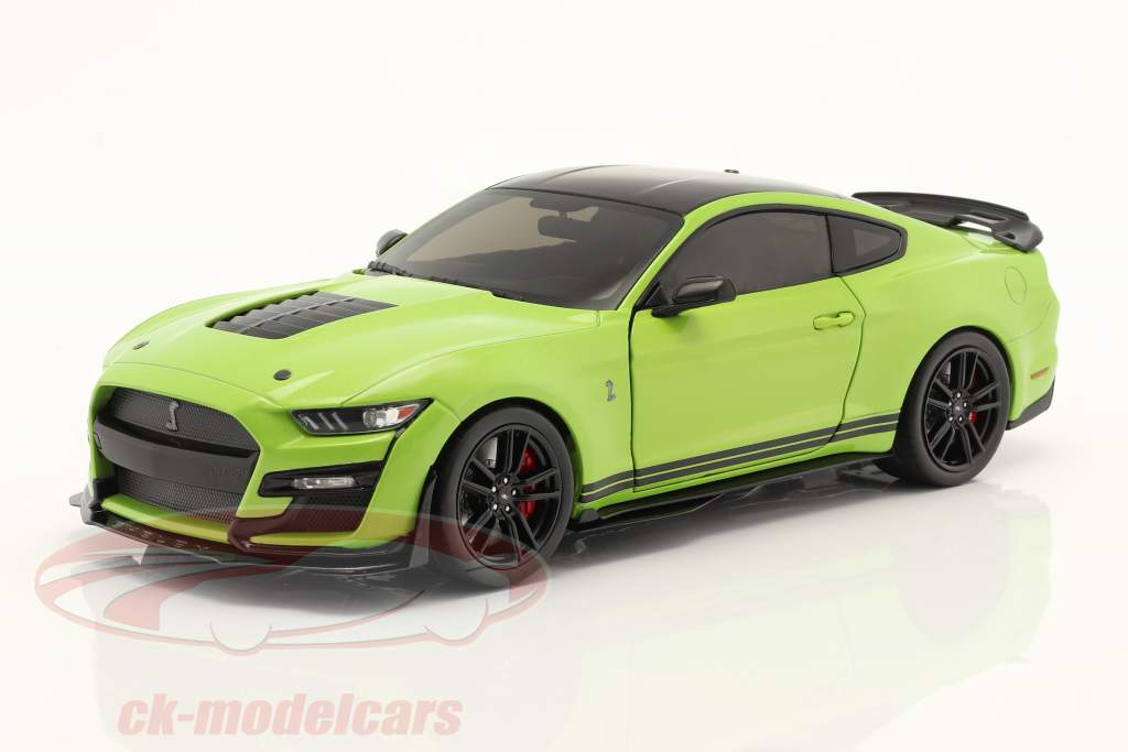 Ford Mustang Shelby GT500 year 2020 green metallic 1:18 Solido