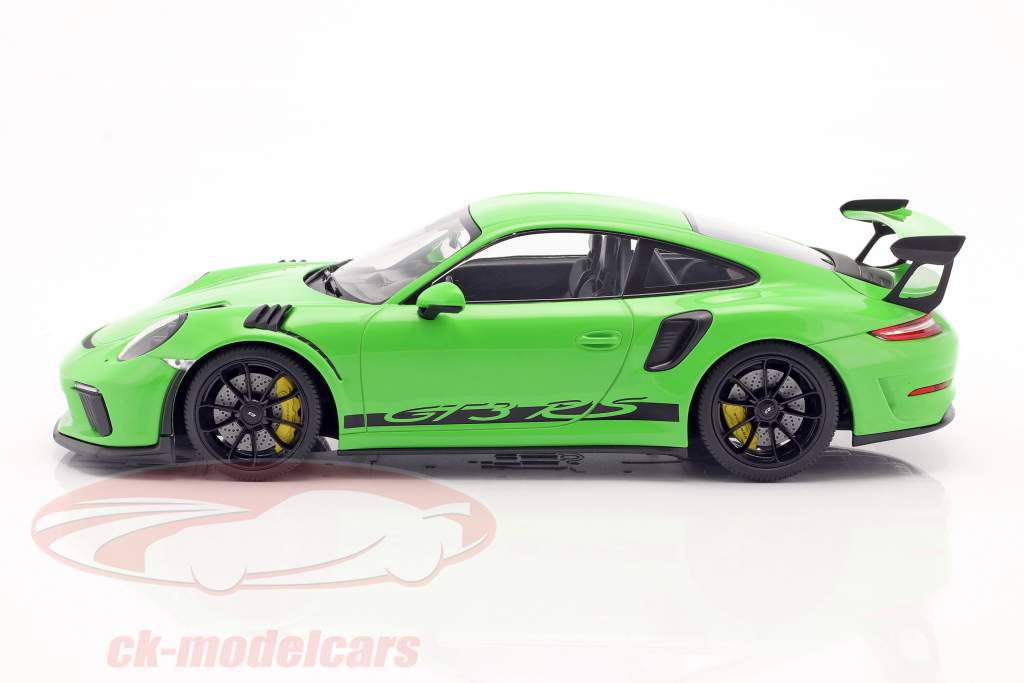 Porsche 911 (991 II) GT3 RS year 2019 lizard green / black rims 1:18 Minichamps
