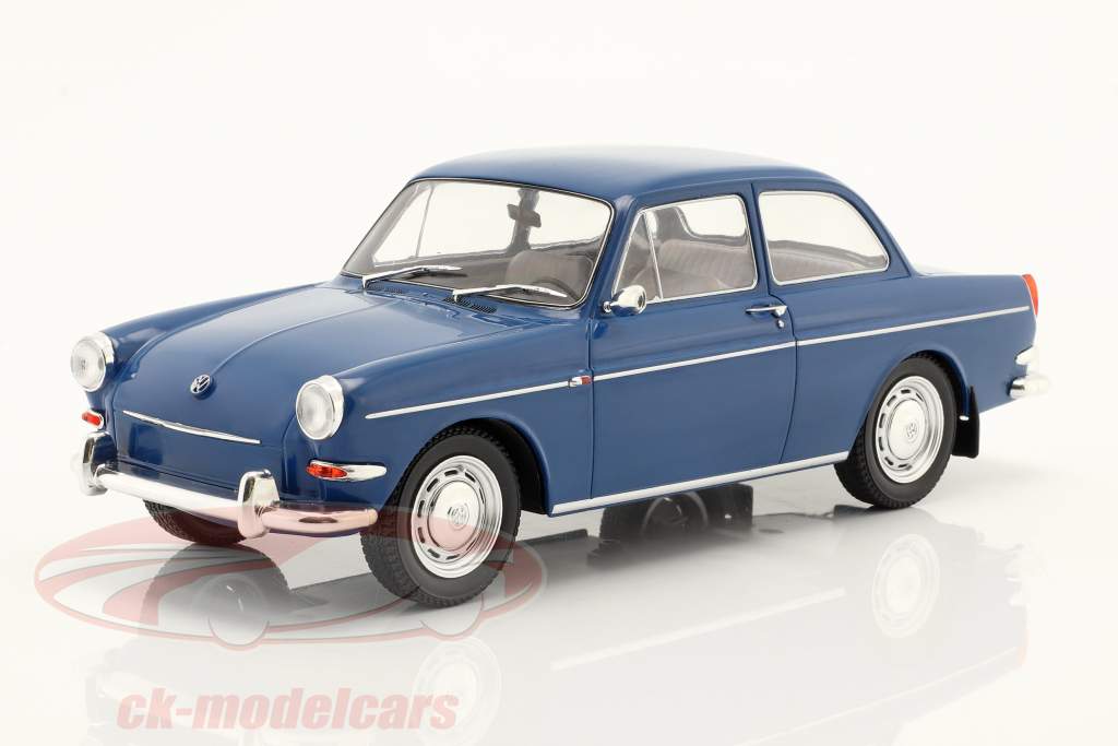 Volkswagen VW 1500 S (Taper 3) Année de construction 1963 bleu foncé 1:18 Model Car Group