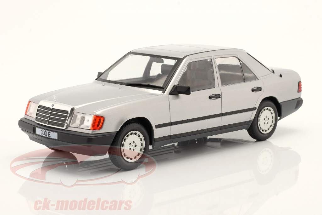 Mercedes-Benz 260E (W24) Année de construction 1984 argent 1:18 Model Car Group