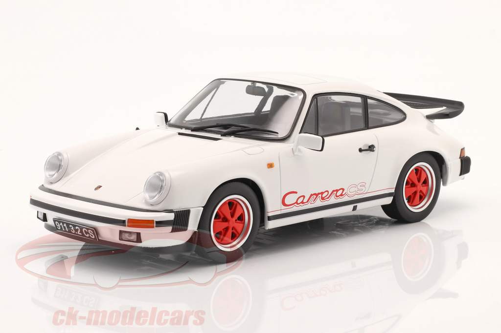 Porsche 911 Carrera 3.2 Clubsport bouwjaar 1989 wit / rood 1:18 KK-Scale
