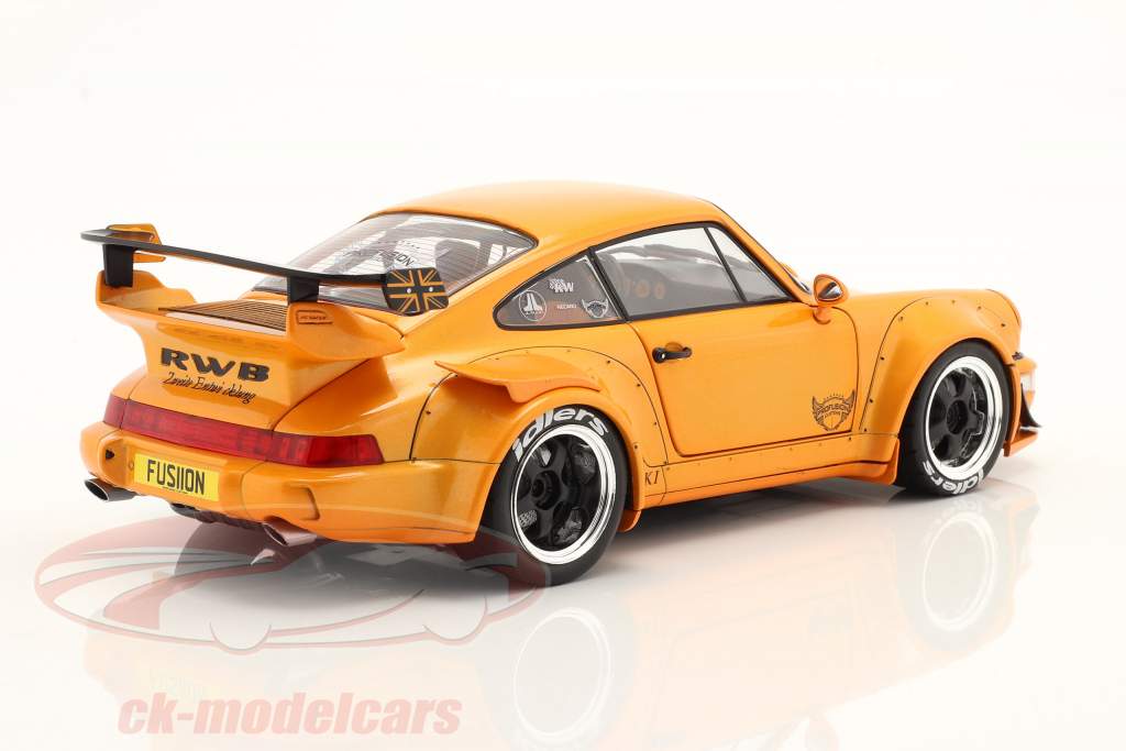Porsche 911 (964) RWB Rauh-Welt Hibiki Byggeår 2016 orange 1:18 Solido