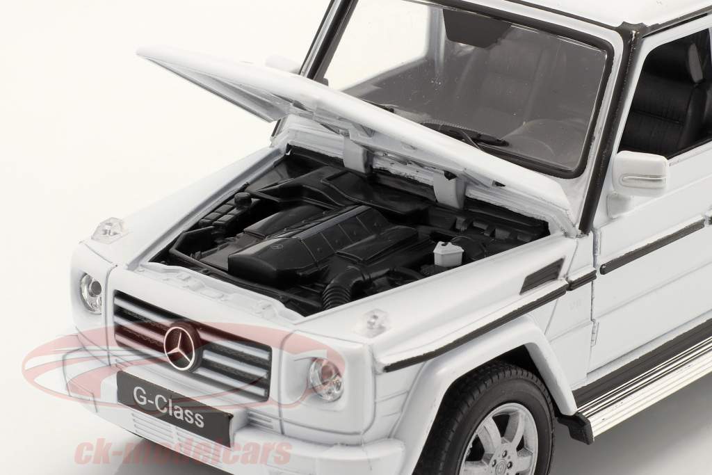 Mercedes-Benz G-Class ano 2009 branco 1:24 Welly