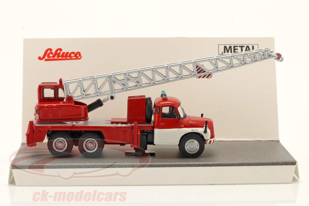 Tatra T148 fire Department crane truck red / white 1:87 Schuco