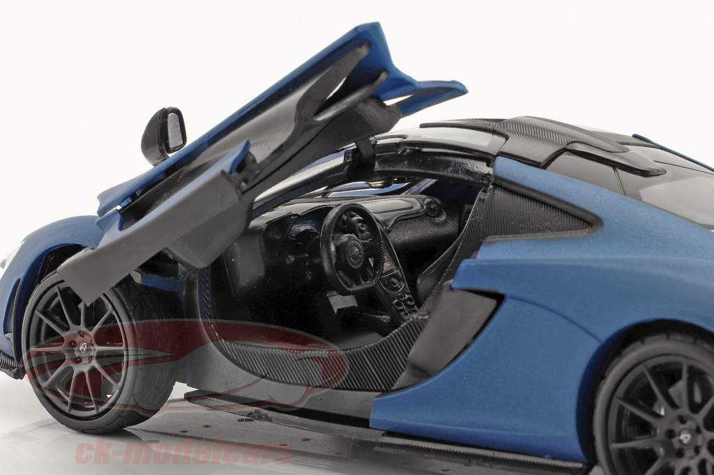 McLaren P1 Satin Paint Series 2015 蓝色 / 黑色的 1:24 MotorMax