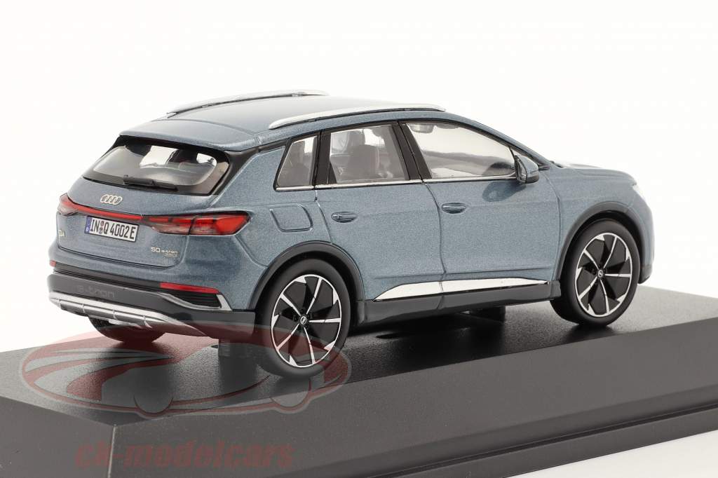 Audi Q4 e-tron Año de construcción 2021 géiser azul 1:43 Spark
