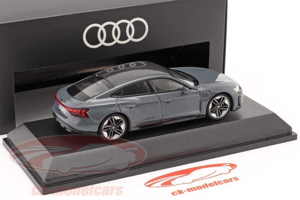 Audi e-tron GT year 2021 kemora grey 1:43 Spark