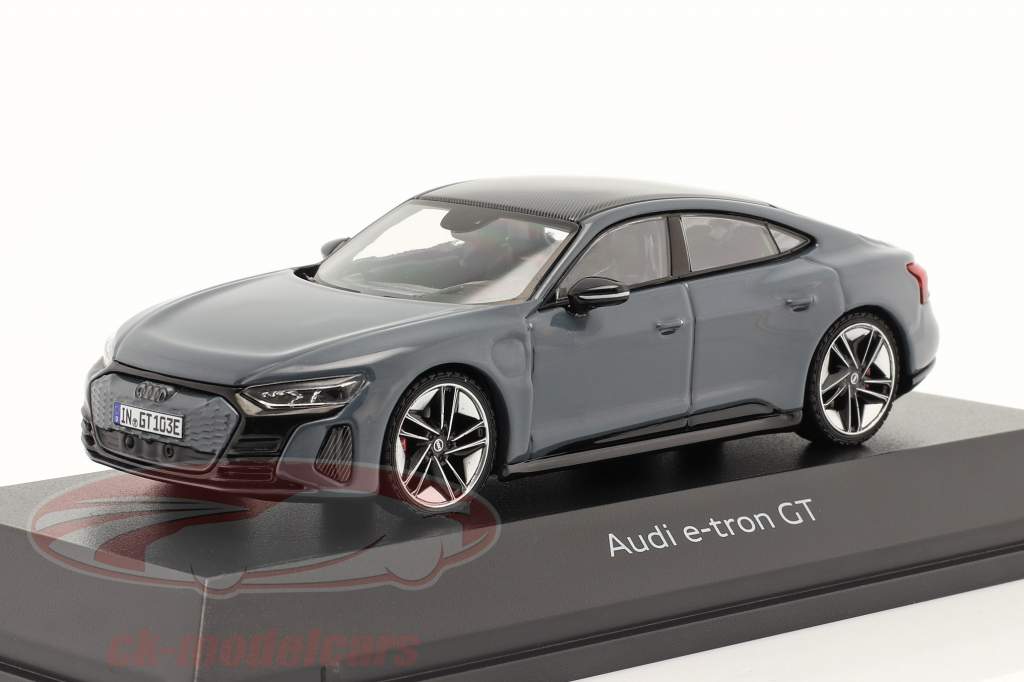 Audi e-tron GT Año de construcción 2021 gris quimiora 1:43 Spark