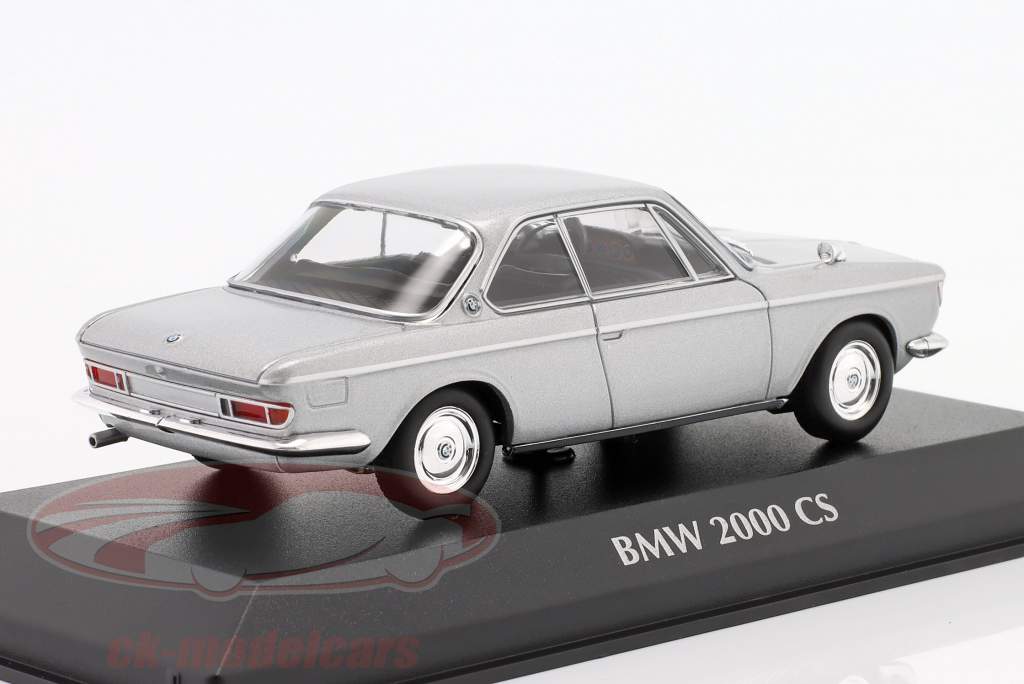 BMW 2000 CS Coupe 建設年 1967 銀 1:43 Minichamps