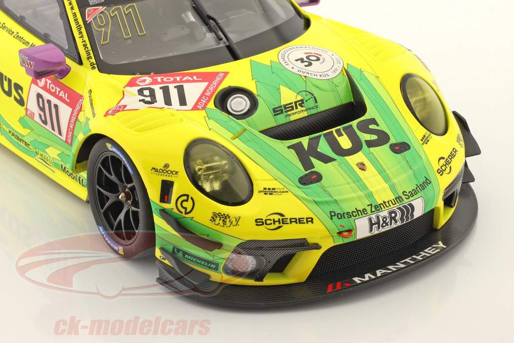 Porsche 911 GT3 R #911 ganador 24h Nürburgring 2021 Manthey Grello 1:18 Minichamps