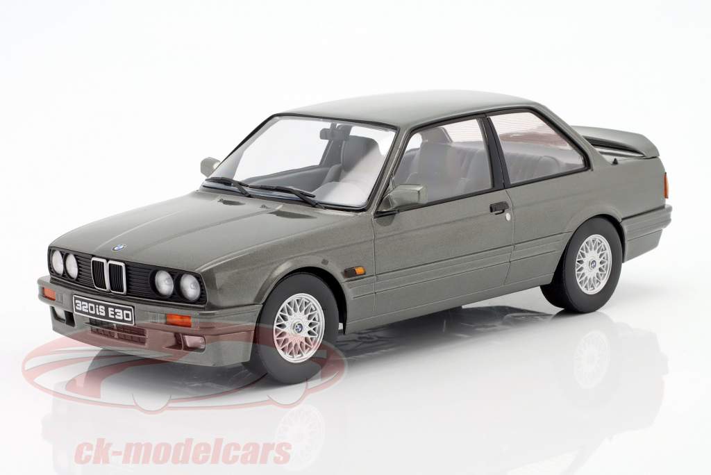 BMW 320iS E30 Italo M3 year 1989 grey metallic 1:18 KK-Scale
