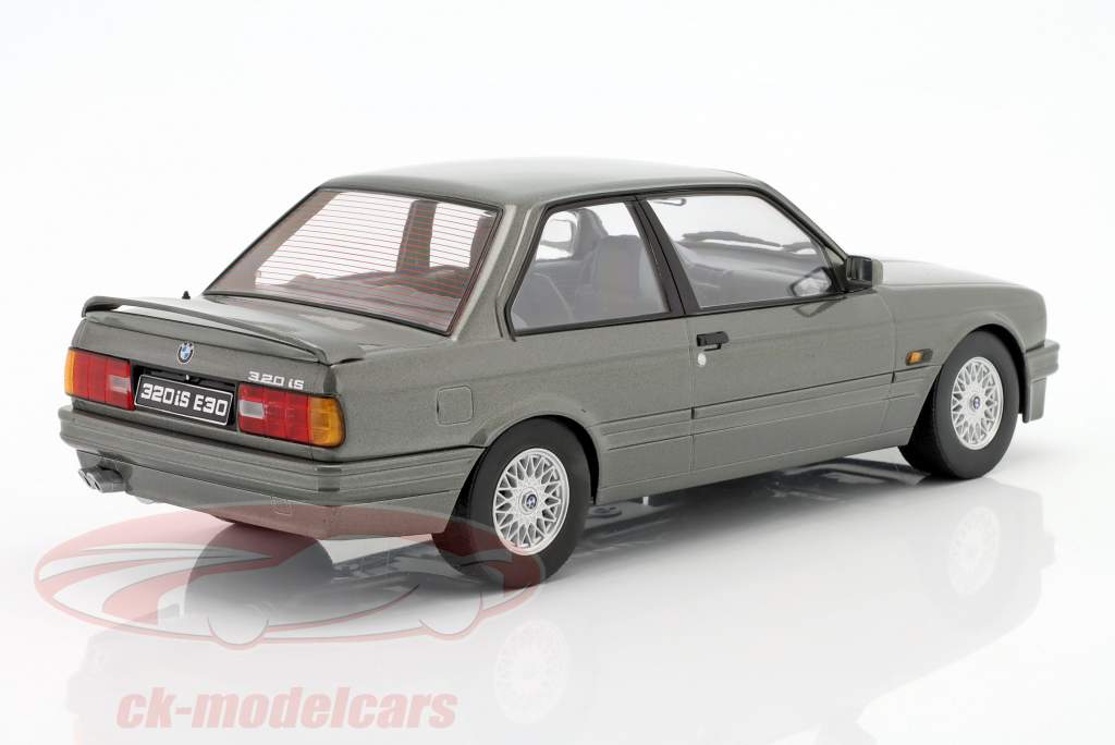 BMW 320iS E30 Italo M3 Año de construcción 1989 Gris metálico 1:18 KK-Scale