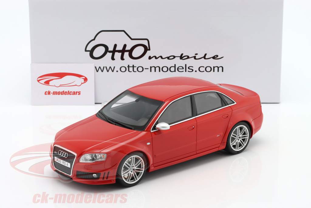 Audi RS 4 (B7) 4.2 MSI Byggeår 2005 Misano rød 1:18 OttOmobile