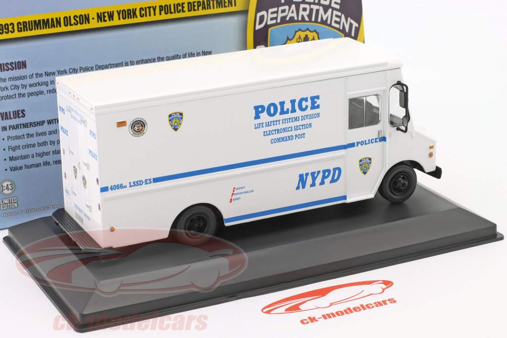 Grumman Olson varevogn NYPD Byggeår 1993 hvid / blå 1:43 Greenlight