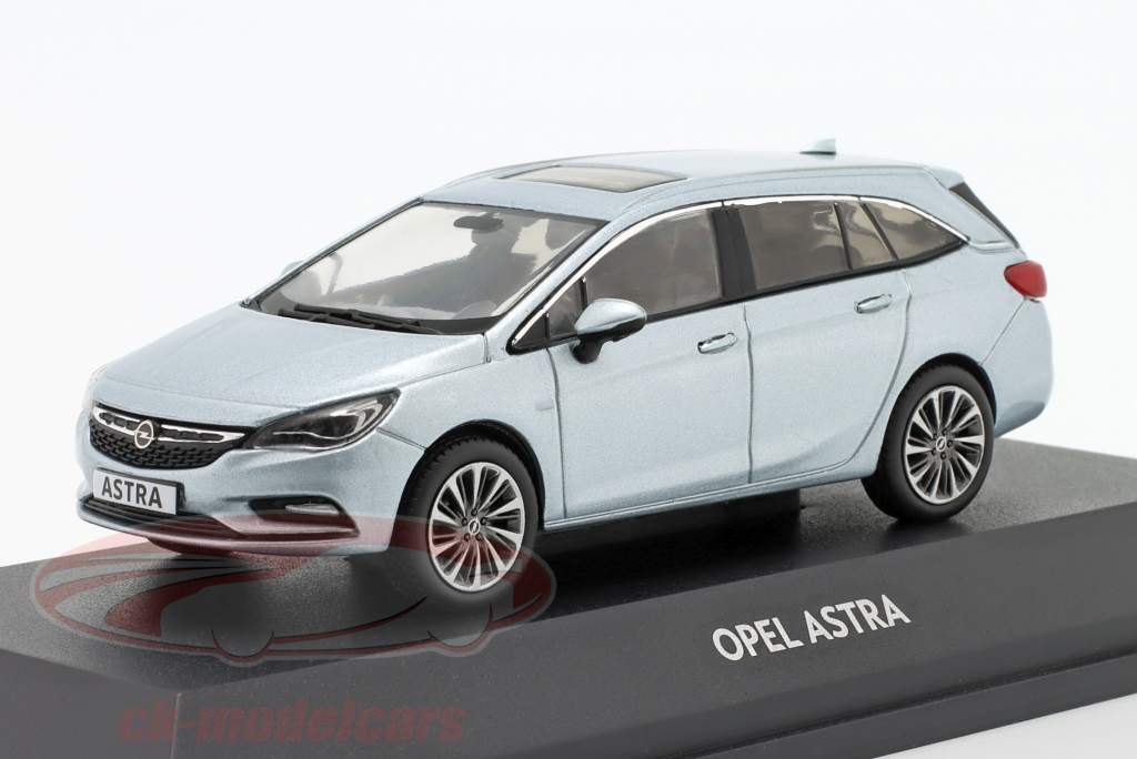 Opel Astra K Sports Tourer year 2018 silver metallic 1:43 iScale