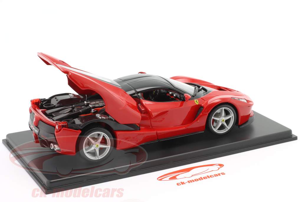 Ferrari LaFerrari Año de construcción 2013 rojo / negro 1:24 Bburago