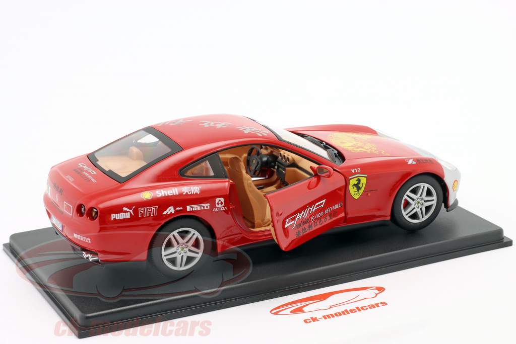Ferrari 612 Scaglietta 15000 Red Miles 2004 rød / sølv 1:24 Bburago