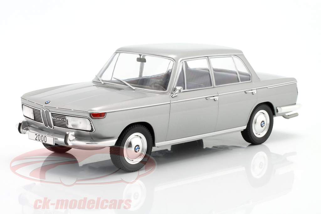 BMW 2000 Tilux (Type 121) year 1966 silver 1:18 Model Car Group