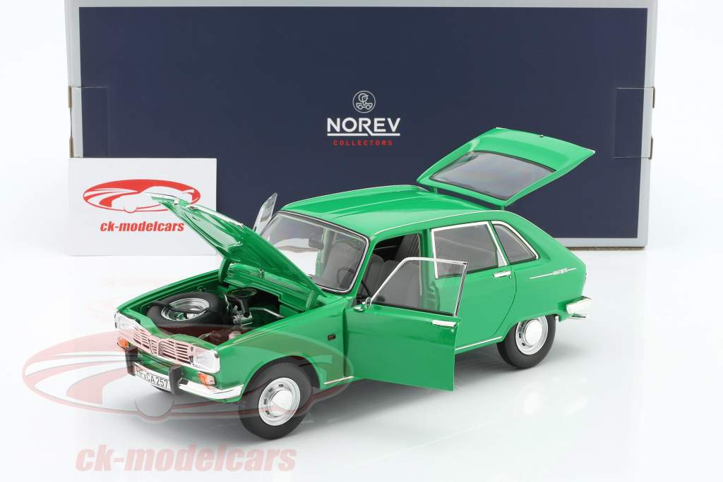Renault 16 (R16) TS Baujahr 1971 grün 1:18 Norev