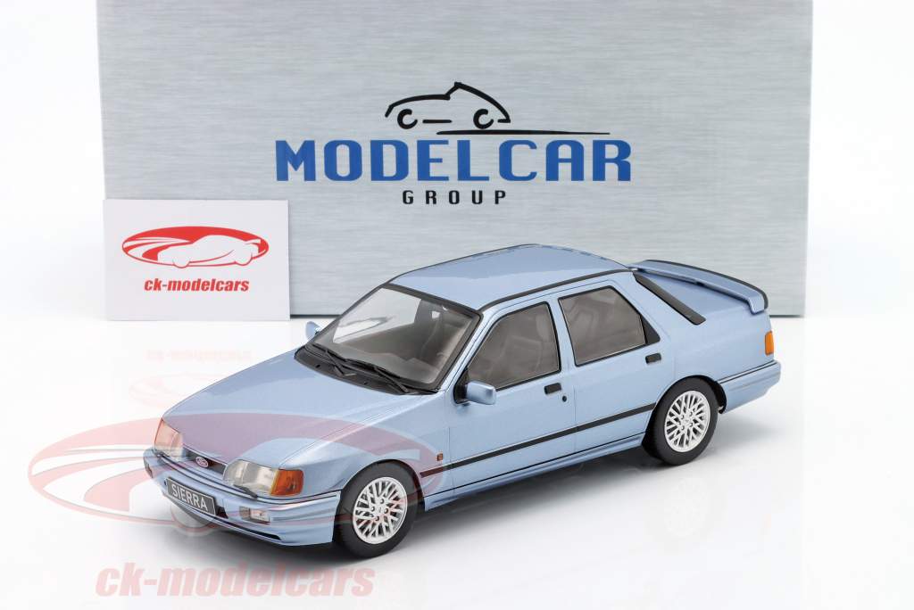 Ford Sierra Cosworth Année de construction 1988 bleu argenté métallique 1:18 Model Car Group
