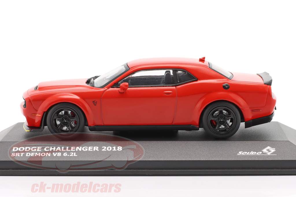 Dodge Challenger SRT Demon V8 6.2L 2018 rød 1:43 Solido