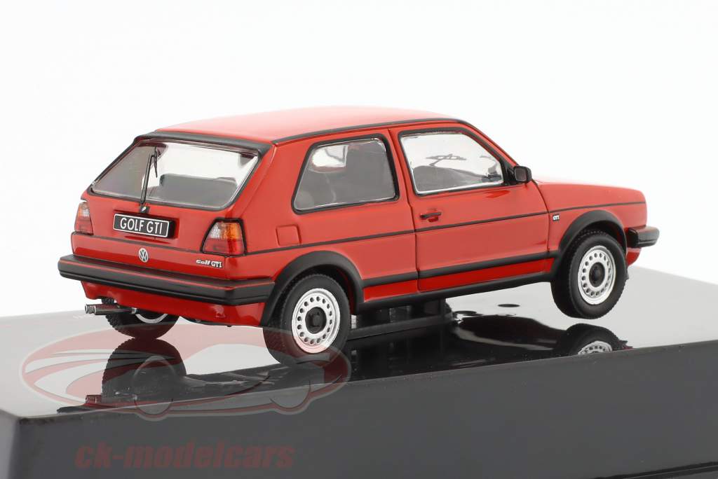 Volkswagen VW Golf II GTI Año de construcción 1984 rojo 1:43 Ixo
