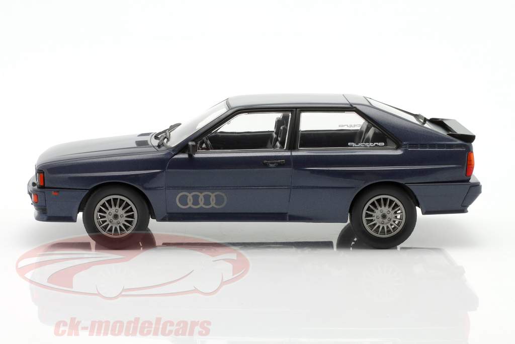 Audi quattro B2 Baujahr 1981 dunkelblau metallic 1:24 WhiteBox